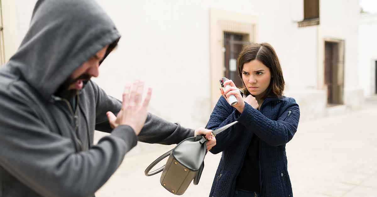 Kabinet verkent vergunningstelsel voor pepperspray voor personen met bijzondere beschermingsbehoefte